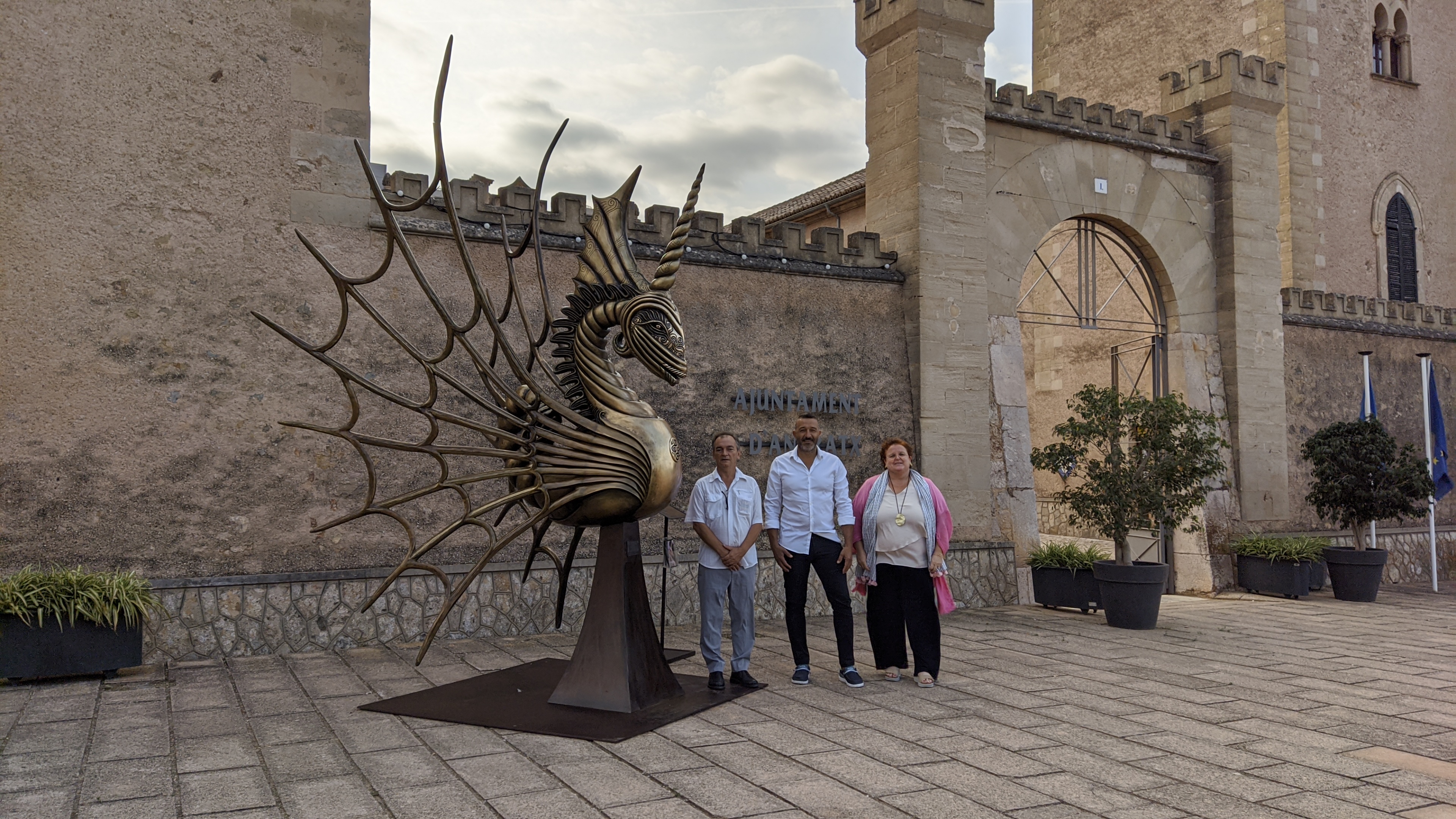 Foto escultura guardians 